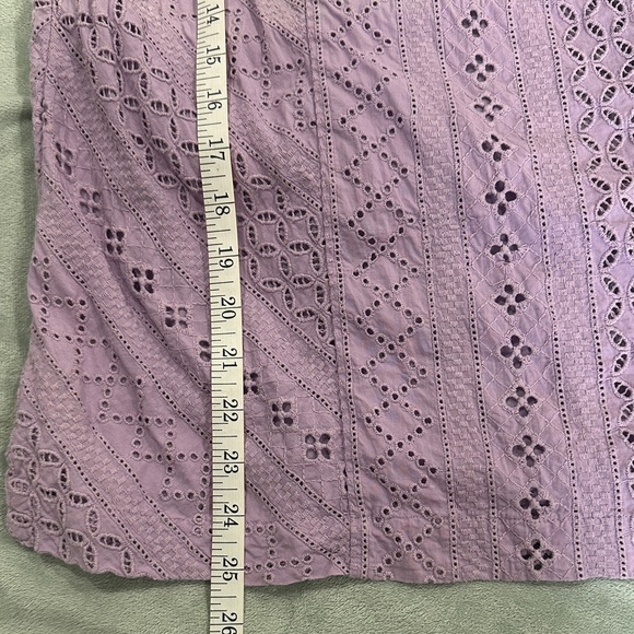 Talbots Lavender Eyelet Sleeveless Blouse 100% cotton size 12 light lilac - Picture 8 of 9